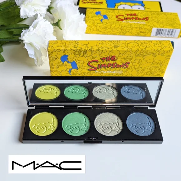 Limited Edition MAC The Simpsons That Trillion Doll Eyeshadow Palette- NIB NEW